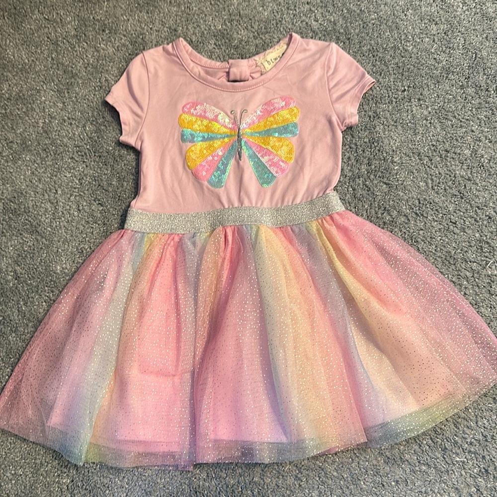 EUC (worn once for a picture) 2T Girls Butterfly Dress